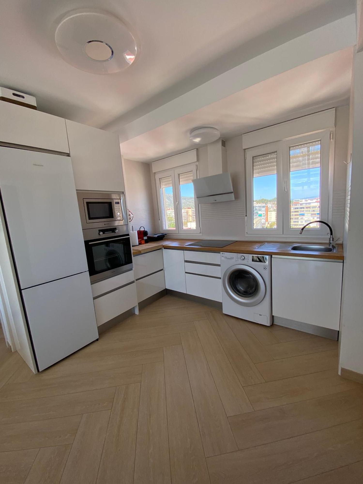 Precioso Apartamento Con Piscina Torremolinos Exterior photo