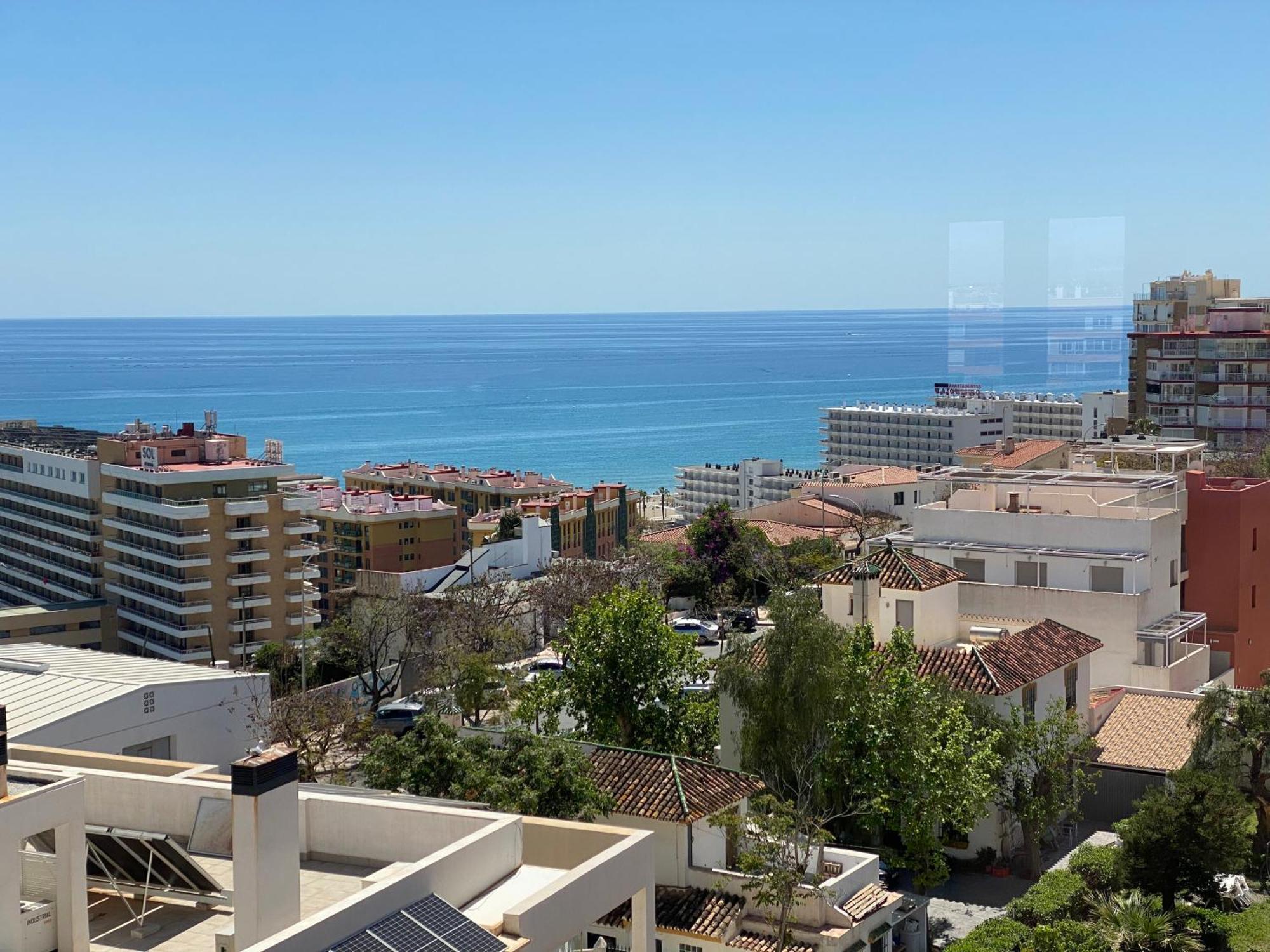 Precioso Apartamento Con Piscina Torremolinos Exterior photo